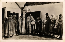 ** T2 Kidobolja A Kisbíró. Magyar Rotophot 350. / Hungarian Folklore - Ohne Zuordnung