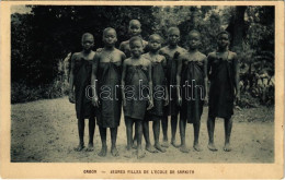 ** T1/T2 Samkita (Gabon), Jeunes Filles De L'école / School Girl, African Folklore - Non Classés