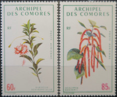 LP3972/45 - 1971 - COLONIES FRANÇAISES - COMORES - POSTE AERIENNE - FLEURS - N°37 à 38 NEUFS** - Poste Aérienne