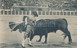 ** T3 Juan Belmonte, Dando Media Veronica / Bull Fight (fa) - Ohne Zuordnung