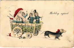 T3 1908 Boldog Újévet / New Year Greeting Art Postcard With Dachshund Dog, Chimney Sweeper Children, Mushroom And Clover - Unclassified