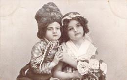 Lot De 2 Cpa Fantaisie - Folklore - Enfants En Costumes Traditionnels - Carte Postale Ancienne - Costumes