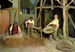 NAOURS -LES GROTTES - LA CITE SOUTERRAINE - LES METIERS D'HIER - SCENES PAYSANNES - Naours