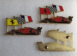 Lot De 2 Pins SUPERBE PIN'S FERRARI F1, Drapeaux FRANCAIS, 60mm, 25ex Au Dos, - Ferrari