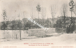 CPA 17 0142 MATHA - La Crue De L'Intenne Du 17 Février 1904 - Écroulement Du Pont Du Boulevard - Animée - Matha