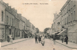 FRANCE - La Roche Sur Yon - Rue Des Sables - Animé - Marché - Carte Postale Ancienne - La Roche Sur Yon