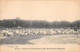 CPA 27 VERNON / CONCOURS DE GYMNASTIQUE 1909 / MOUVEMENTS D'ENSEMBLE - Vernon