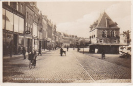 484327Leeuwarden, Nieuwstad Met Waaggebouw. (kleine Vouwen In De Hoeken) - Leeuwarden