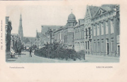 4843199Leeuwarden, Tweebaksmarkt Rond 1900.(minuscule Vouwen In De Hoeken)  - Leeuwarden