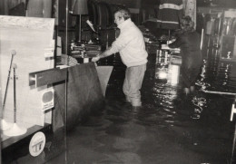 Macon - Inondations 1981 -  Rue Carnot - Inondations