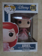 FUNKO POP AVEC BOITE N° 220 ARIEL ROBE ROSE - Disney