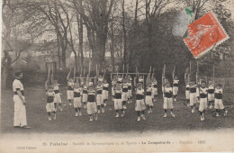 (14) FALAISE. Société E Gymnastique Et De Sports "LA CONQUERANTE " Pupilles 1913 (rare Vue : Bâtons à La Verticale) ) - Falaise