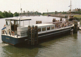 CPM - K - HOLLANDE - PAYS BAS - NEDERLAND - ENKHUIZEN - ZUIDERZEEMUSEUM - VERBOOT BIJ HET STATION VAN ENKHUIZEN - Enkhuizen