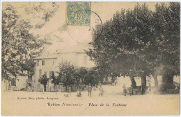 Cpa..84..ROBION..VAUCLUSE..PLACE DE LA FONTAINE - Robion