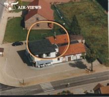 Meeuwen-Gruitrode ( Oudsbergen ) : Café Hoek Weg Naar Opitter / Kasteelstr. Nu " De Heylige " ---- Luchtfoto - Meeuwen-Gruitrode