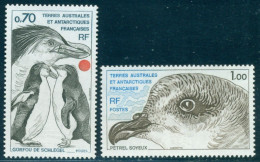 1980 Animals Of The Antarctic,Crested Penguin,Soft-feather Petrel,TAAF,M.136,MNH - Pinguïns & Vetganzen