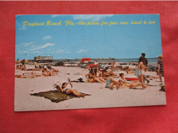 Autos On Beach.  Daytona Beach- Florida >       Ref 6258 - Daytona