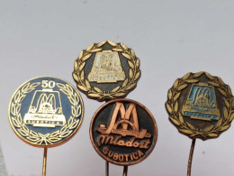 BADGE Z-98-6 - 4 PINS - MLADOST SUBOTICA, PIN SERBIA - Sets