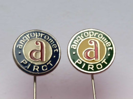 BADGE Z-98-16 - 2 PINS - ANGROPROMET PIROT SERBIA, AGRICULTURAL Agriculture Agricole - Lots