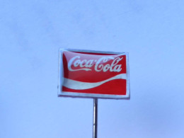 BADGE Z-99-17 - COCA COLA - Coca-Cola