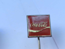 BADGE Z-99-17 - COCA COLA - Coca-Cola