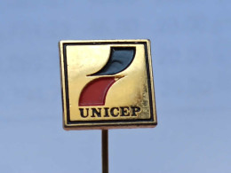 BADGE Z-99-19 - UNICEP - Banques