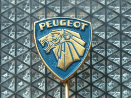 BADGE Z-35-2 - AUTO, CAR, PEUGEOT, PEZO - Peugeot