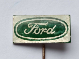 BADGE Z-35-7 - AUTO CAR , FORD - Ford