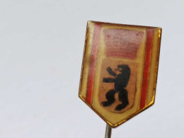 BADGE Z-35-8 - AUTO CAR , PEUGEOT - Peugeot