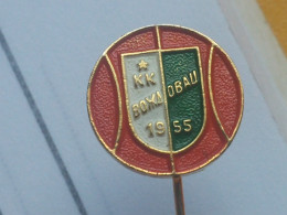 Badge Z-53-1 - BASKETBALL CLUB VOZDOVAC, SERBIA - Basketball