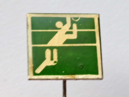 BADGE Z-95-1 - VOLLEYBALL, VOLLEY-BALL  - Voleibol