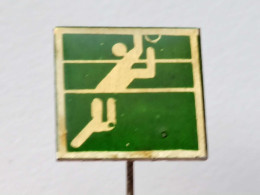 BADGE Z-95-1 - VOLLEYBALL, VOLLEY-BALL  - Pallavolo
