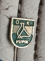 Badge Z-66 - Volleyball, Volley-ball, Odbojka, Club Vupik Vukovar, Croatia - Voleibol