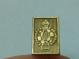 BADGE Z-71-1 - CHESS ECHECS SCHACH AJEDREZ SAKK SAH, VOJVODINA SERBIA,SAHOVSKI SAVEZ, CHESS UNION, Association - Games