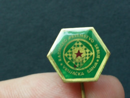 BADGE Z-71-1 - CHESS ECHECS SCHACH AJEDREZ SAKK SAH, VRNJACKA BANJA, SERBIA, Tournament, Tournoi - Jeux