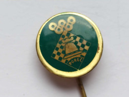 BADGE Z-71-2 - CHESS ECHECS SCHACH AJEDREZ SAKK SAH, OLYMPIC GAMES POREC, CROATIA - Games