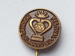 BADGE Z-71-2 - CHESS ECHECS SCHACH AJEDREZ SAKK SAH, TOURNAMENT KLADOVO 80, SERBIA - Games