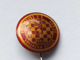 BADGE Z-71-2 - CHESS ECHECS SCHACH AJEDREZ SAKK SAH, VRNJACKA BANJA, SERBIA, CHAMPIONSHIP - Jeux