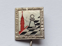 BADGE Z-71-3 - CHESS ECHECS SCHACH AJEDREZ SAKK SAH  SUBOTICA, SERBIA, CHAMPIONSHIP - Casinos