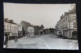 27 - EURE -  LE VAUDREUIL  -  MARCEL HENRY CAFE-TABACS  - AVENUE DU GENERAL DE GAULLE - Le Vaudreuil