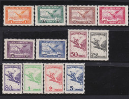 Hongary       .   12 Stamps     .       *     .    Mint-hinged - Nuevos