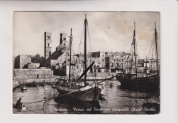 MOLFETTA  VEDUTA DEL PORTO CON CAMPANILE CHIESA VECCHIA  VG  1954 PIEGHINE - Molfetta