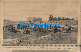 218832 IRAK BAGDAD CARAVAN LANDING IN FRONT OF 61 HOSPITAL POSTAL POSTCARD - Iraq