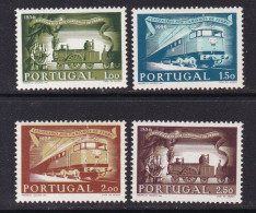PORTUGAL - 1956 - YVERT 831/834 - Ferrocarriles - MNH - Valor De Catologo 115 € - Neufs