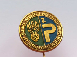 BADGE Z-51-8 - Athlétisme, Athletics, Athletic, Workers SPORTS GAMES, Ouvriers JEUX SPORTIFS, POREC, BIERE, BEER - Athletics