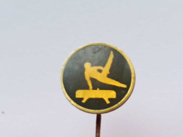 BADGE Z-51-10 - GYMNASTIC, GYMNASTIQUE  - Athlétisme