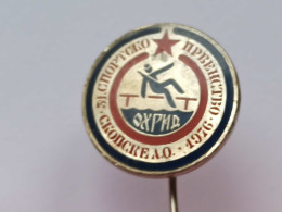 BADGE Z-51-10- Athlétisme, Athletics, Athletic, SKOPJE, JEUX SPORTIFS DE L'ARMEE YOUGOSLAVE, YUGOSLAV ARMY SPORTS GAMES - Atletiek