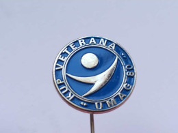 BADGE Z-51-11 - HANDBALL COUPE DES VÉTÉRANS, VETERANS CUP UMAG 82, CROATIA - Handball