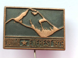 BADGE Z-74-2 - ALPINISM, Mountain, Mountaineering, EVEREST 1979, YUGOSLAV EXPEDITION - Alpinismus, Bergsteigen