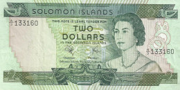 SOLOMON ISLANDS $2  GREEN QEII FRONT PEOPLE BACK ND(1977) P5a F+ 1 YEAR ONLY READ DESCRIPTION !! - Isla Salomon